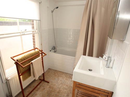 Villa-Ensuite with Shower-City View-Arthouse